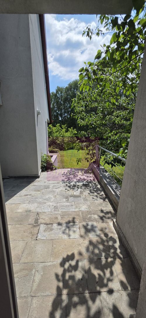 Vila de lux de vanzare in Breaza - imaginea 54
