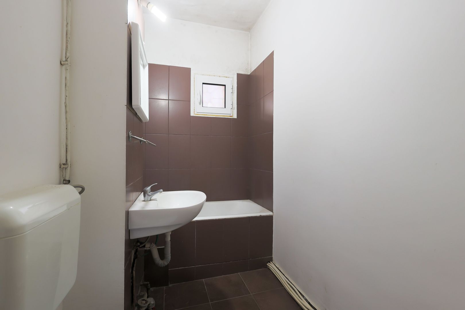 Imagine 6 - PRET NOU! Apartament decomandat 3 camere - str. Horia - COMISION 0%