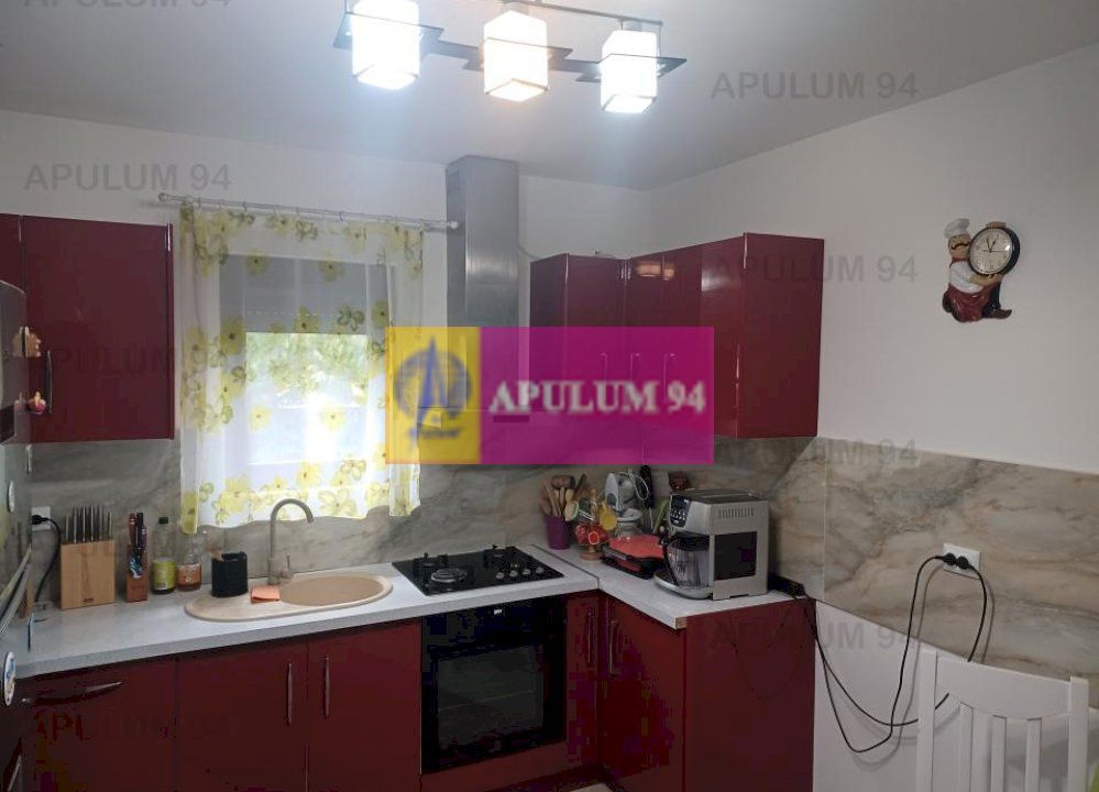 Casă 2020, parter+pod, garaj, magazie, curte 420 mp, Săbăreni