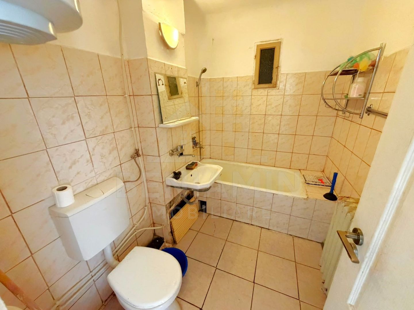 Apartament 4 camere decomandat - Spitalul Judetean - 80mp -1983 - imaginea 6