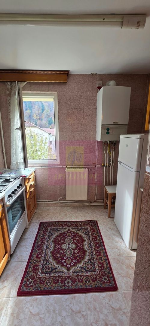 Apartament cu 2 camere de vânzare în Azuga – vedere spre munte - imaginea 9