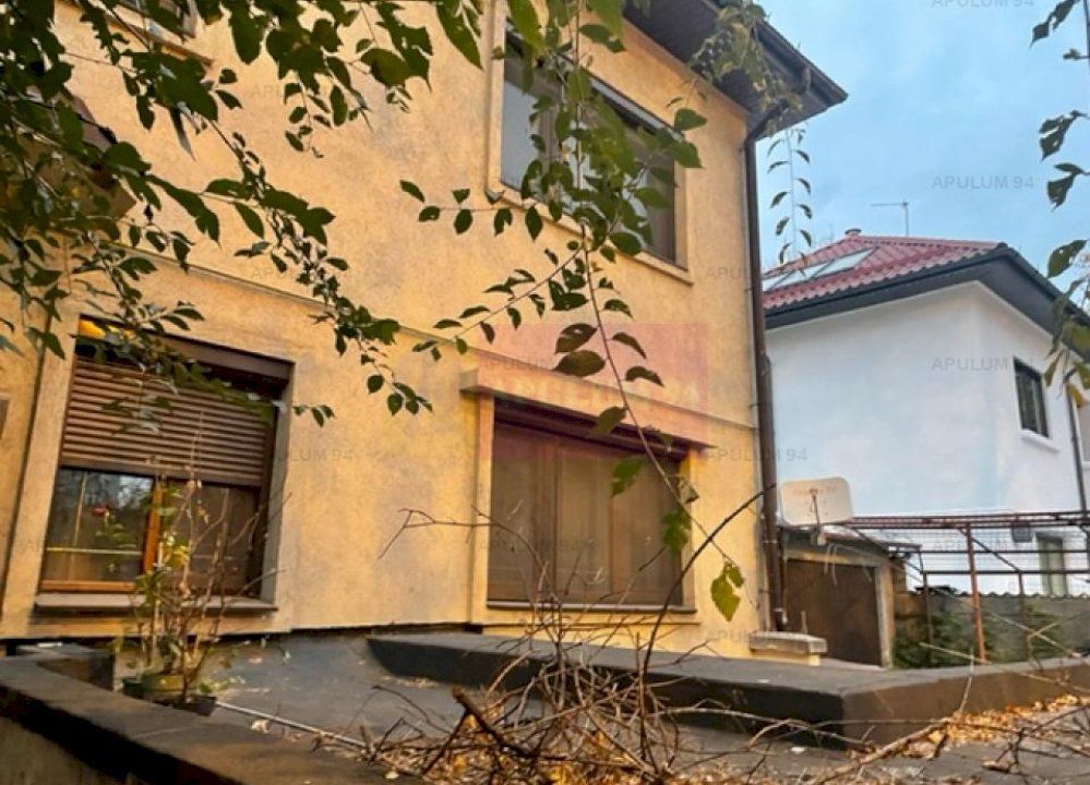 Vanzare vila Drumul Sarii.