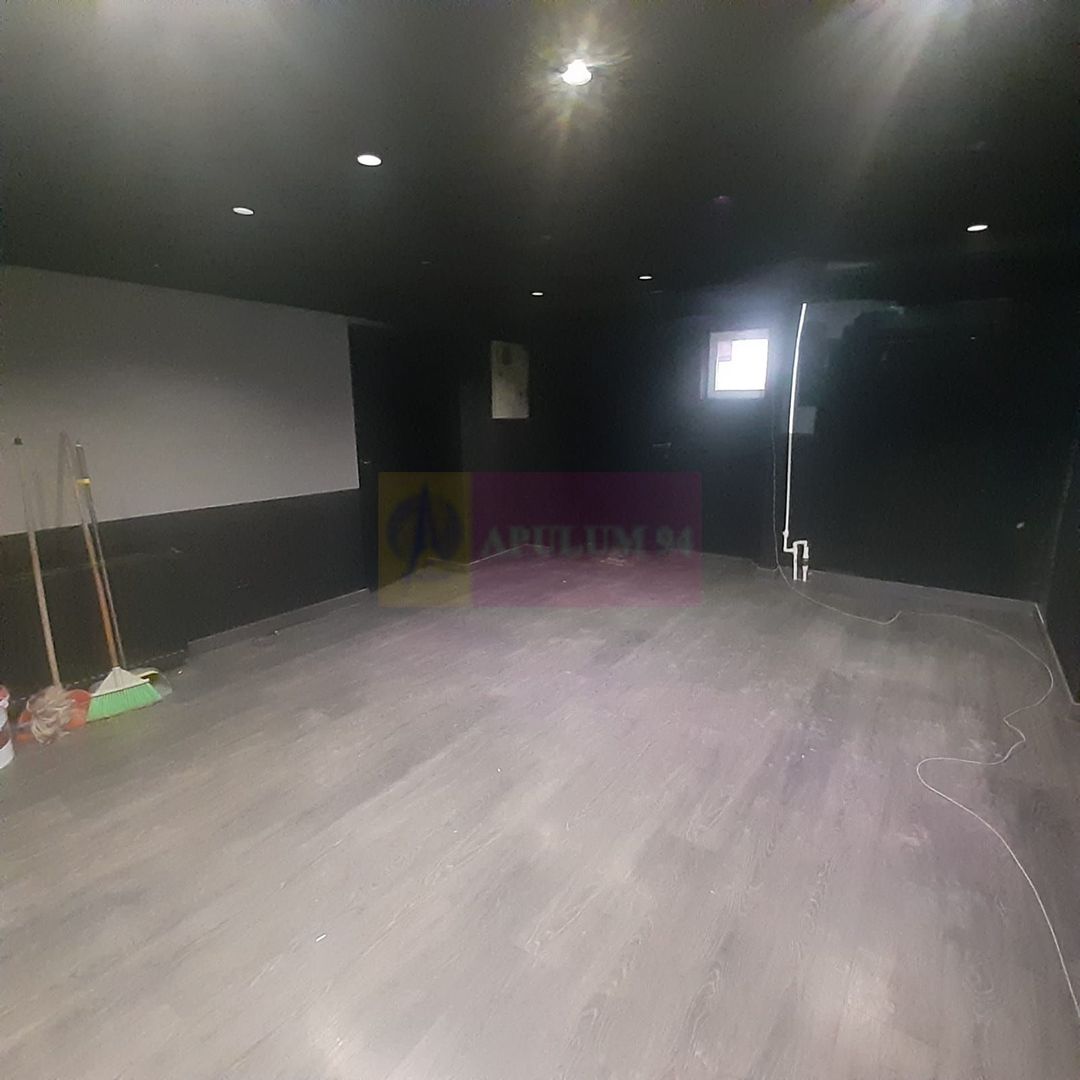 Spațiu zona Bulevardul Unirii - Zepter