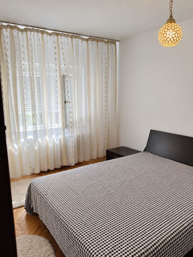 Apartament cu 3 camere, 65 mp, 2 băi și boxă | Zona Lipovei - imaginea 7