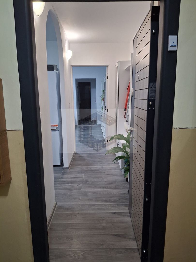 Apartament cu 2 camere , renovat , situat în zona Iosefin - imaginea 11
