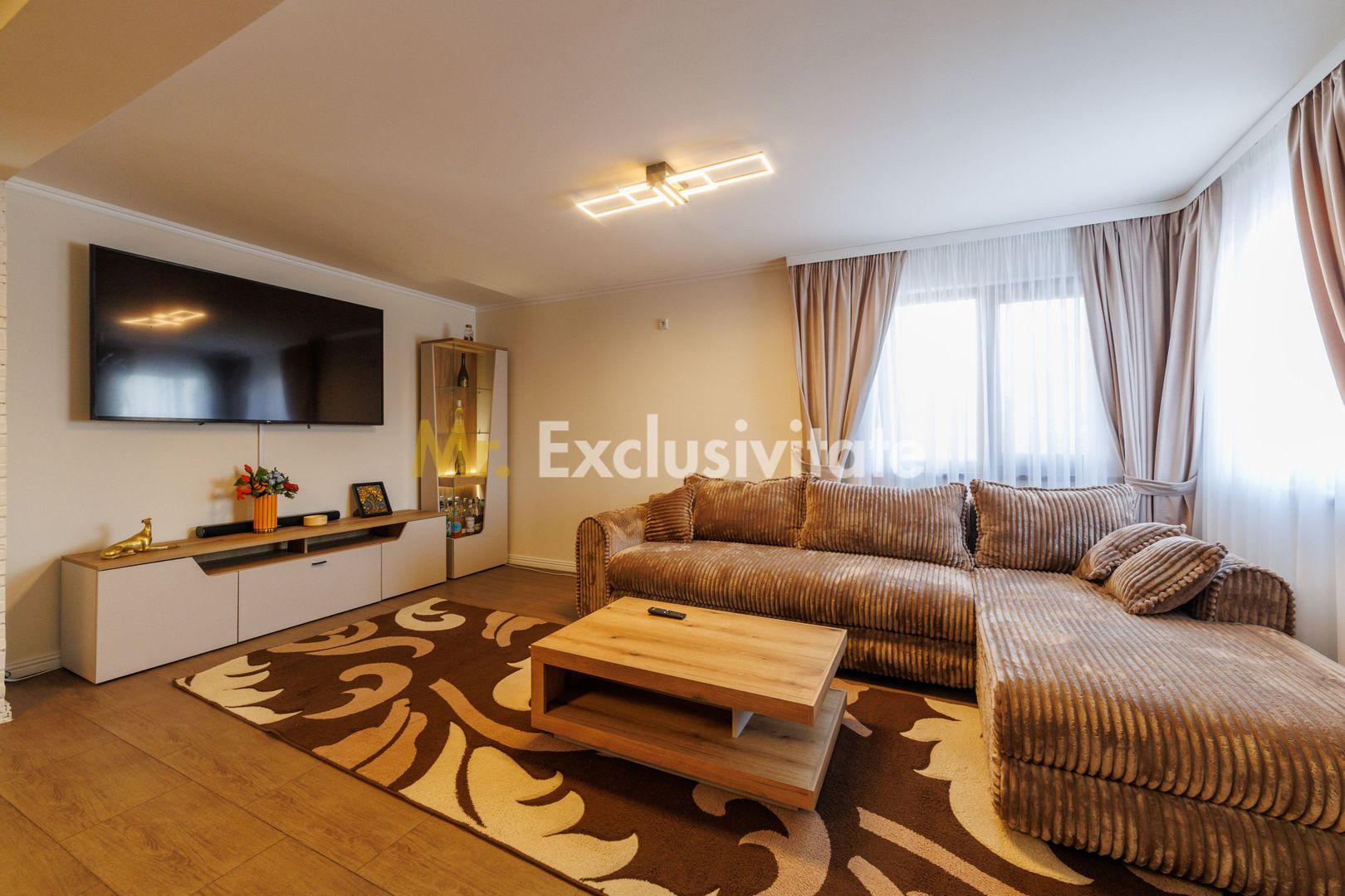 VILĂ 4 dormitoare, RENOVATĂ COMPLET 2026, Prundu, teren 937 mp - imaginea 3