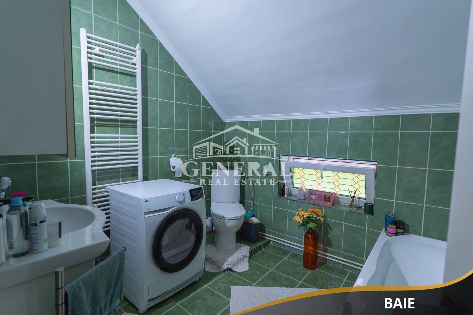 Casa de vanzare zona centrala in Baia Mare 200m2 casa si 420 teren - imaginea 12