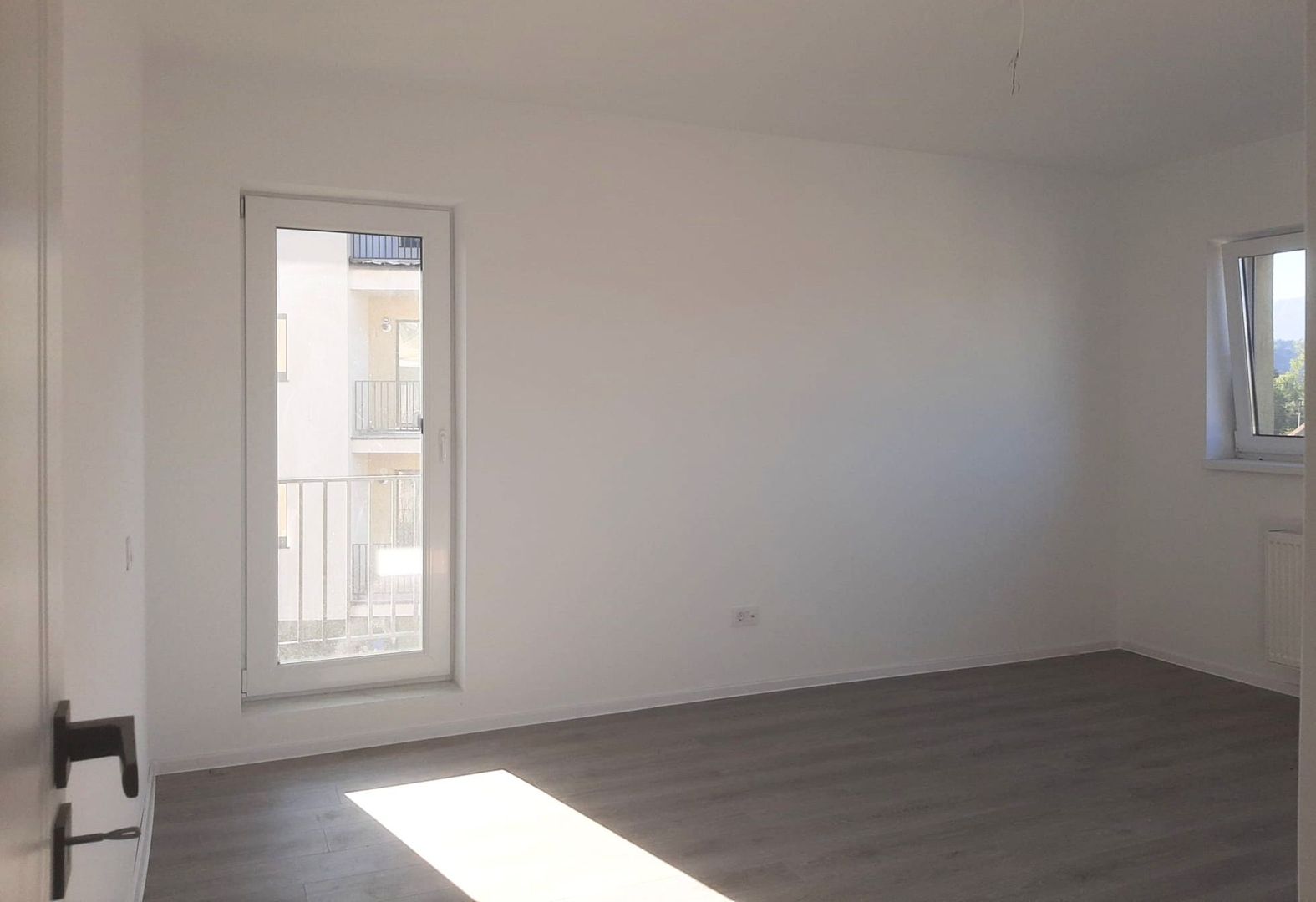 Apartament cu 3 camere situat la etajul 3 zona rezidentiala Rasnov - imaginea 16