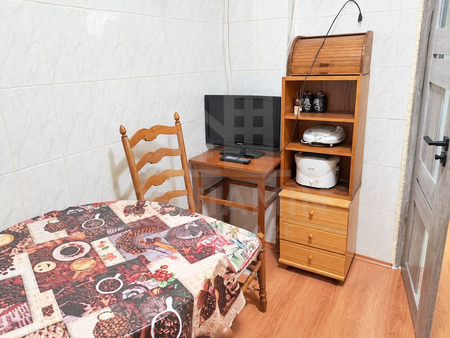 2 camere decomandat - Brazda lui Novac - etaj 2 - centrala - 51mp - imaginea 6