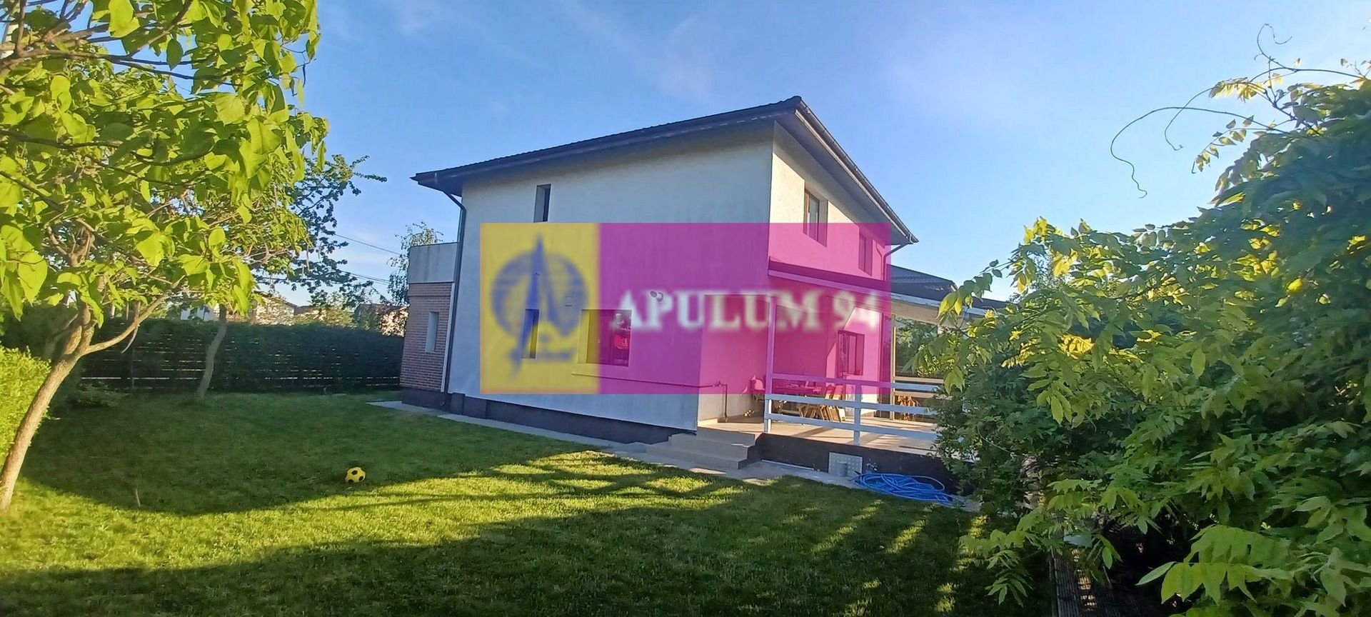 Săbăreni, vilă 2018, P+1+pod, curte 440 mp, aproape de pădure