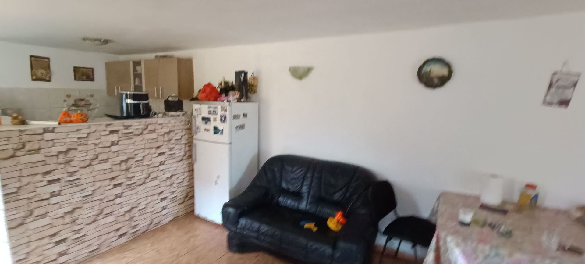Casă spațioasă cu 4 camere , curte și teren generos în Mașloc - imaginea 17