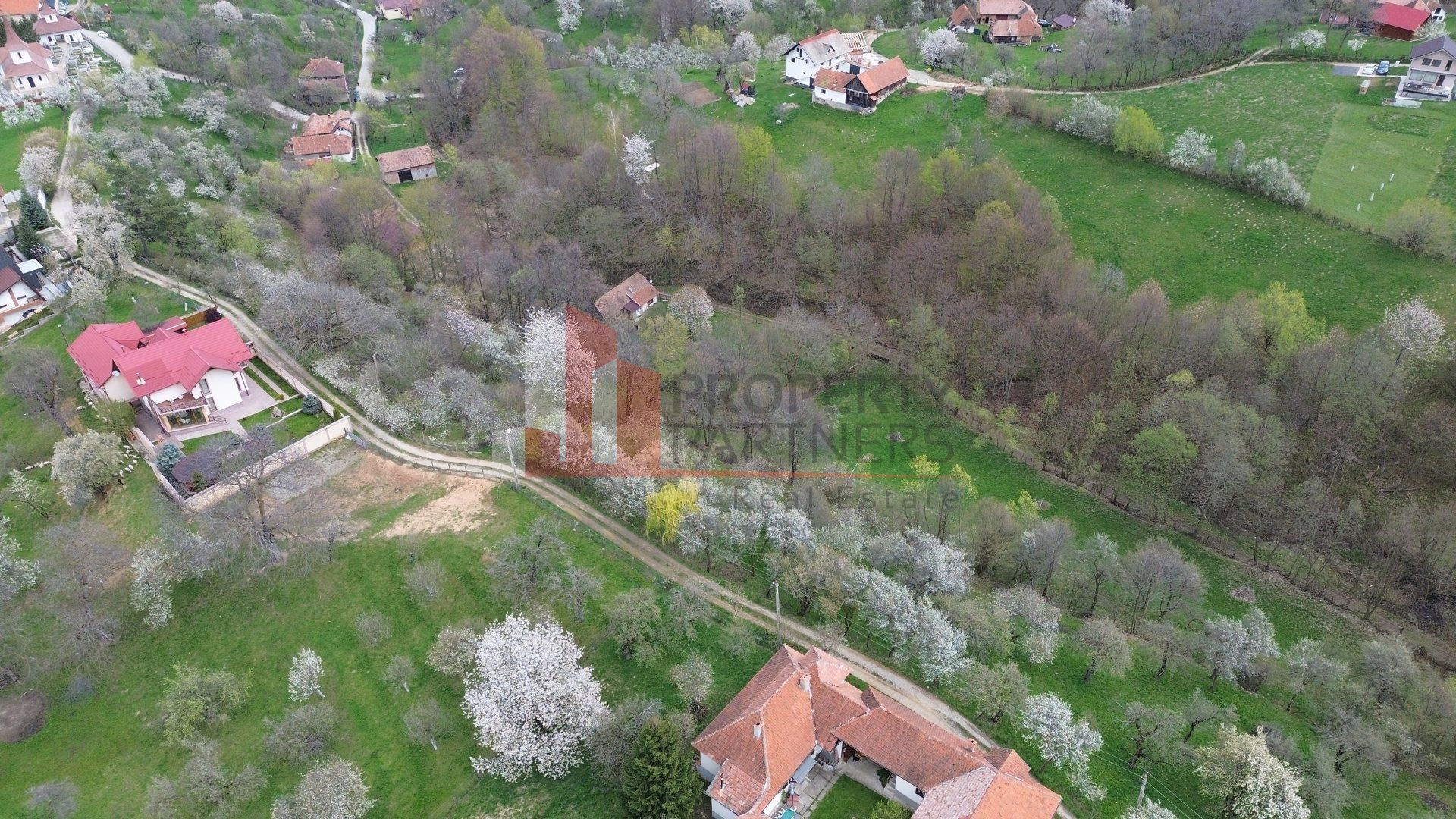 Casă 5 dormitoare + casă de oaspeți, priveliște Piatra Craiului, Sohodol-Bran - imaginea 52