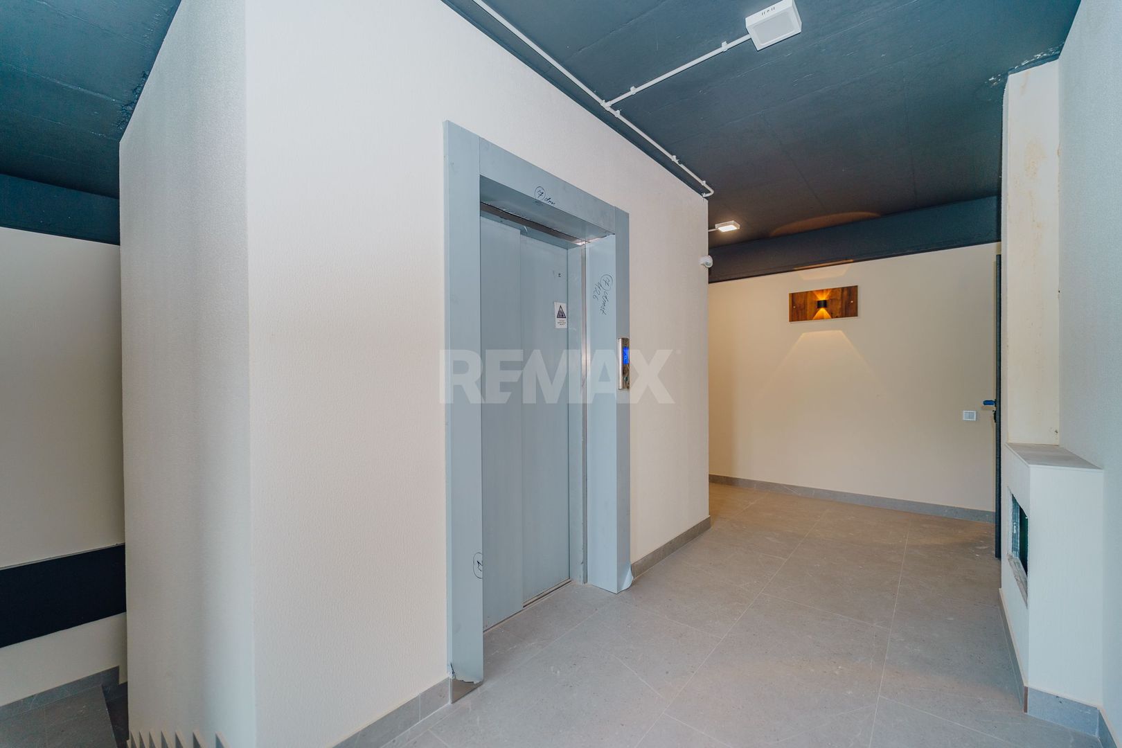 Penthouse 219,6 m² în Buiucani | Terase generoase | Lift direct - imaginea 5