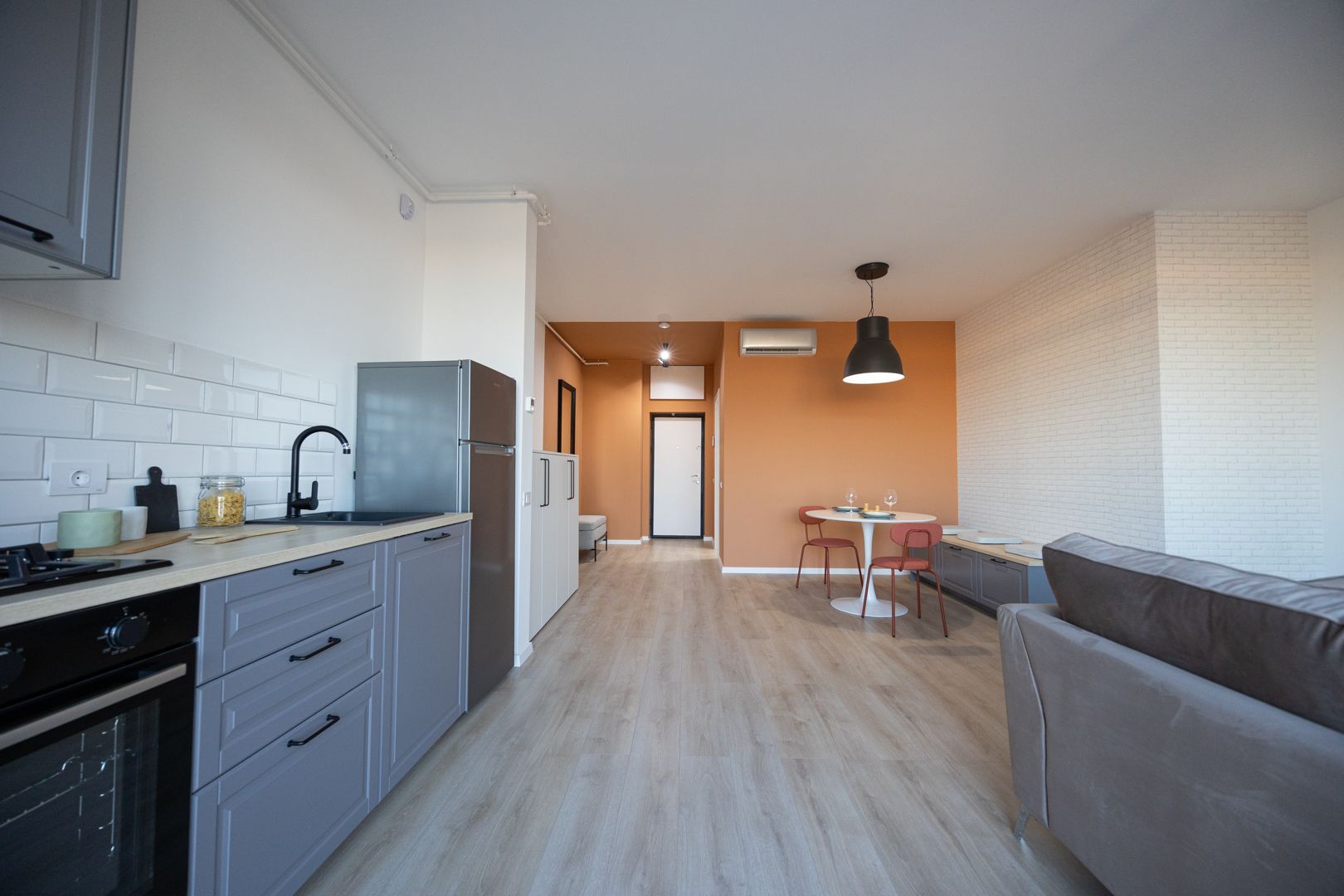 Apartament mobilat și utilat disponibil în blocul R38, ARED CITY