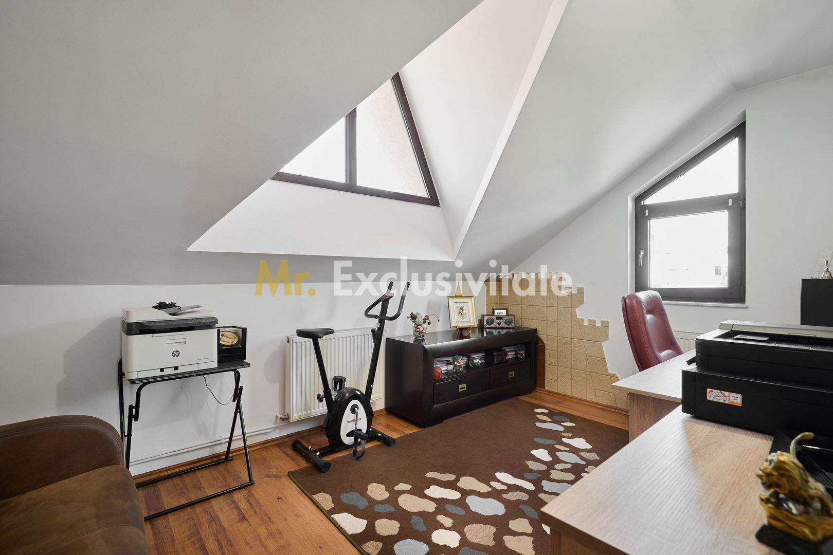 Casa + 305 mp teren curte proprie in zona rezidentiala Gavana - imaginea 19