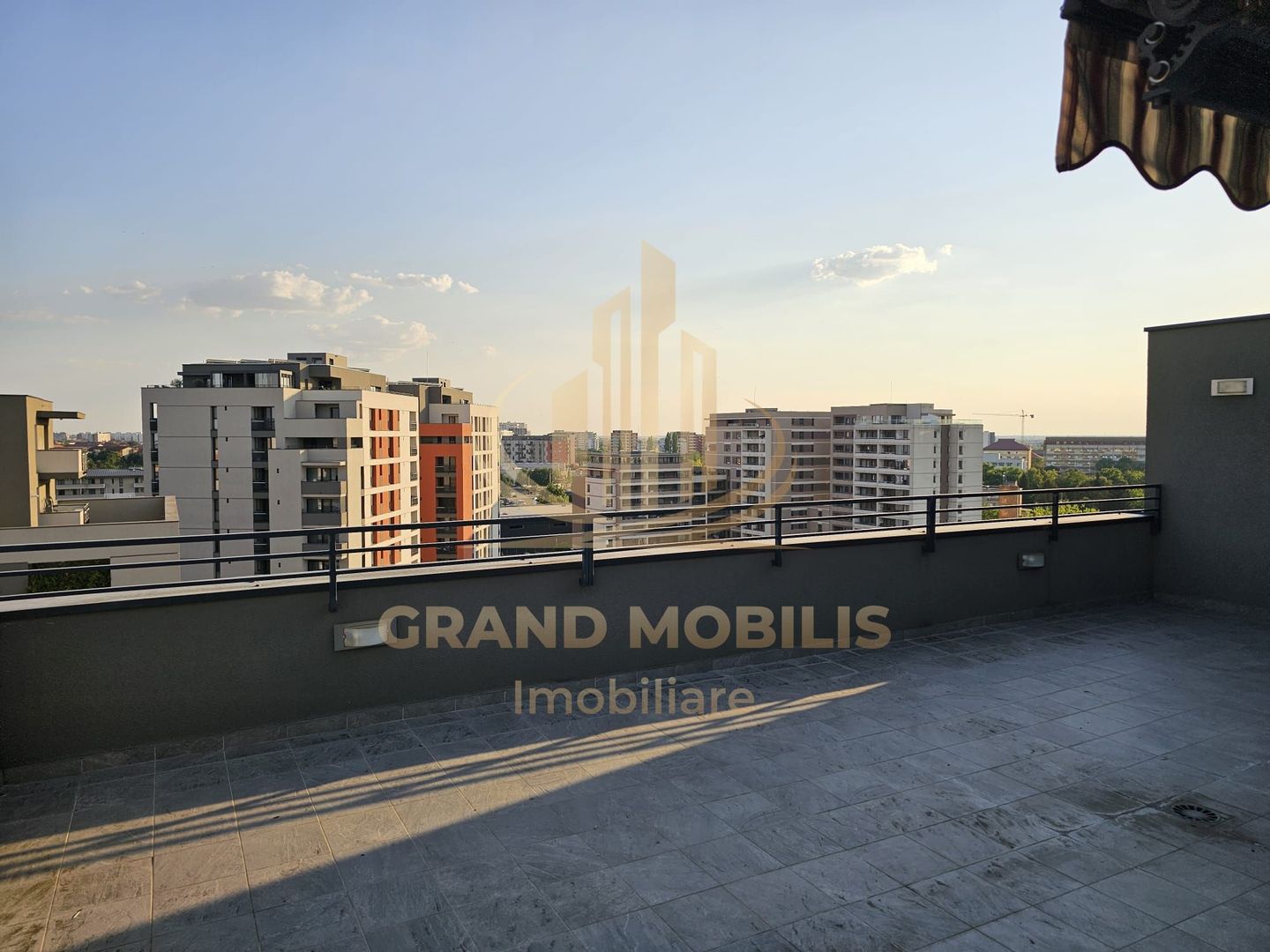 Penthouse - Iris - Armoniei 70mp si terasa 50mp - imaginea 8