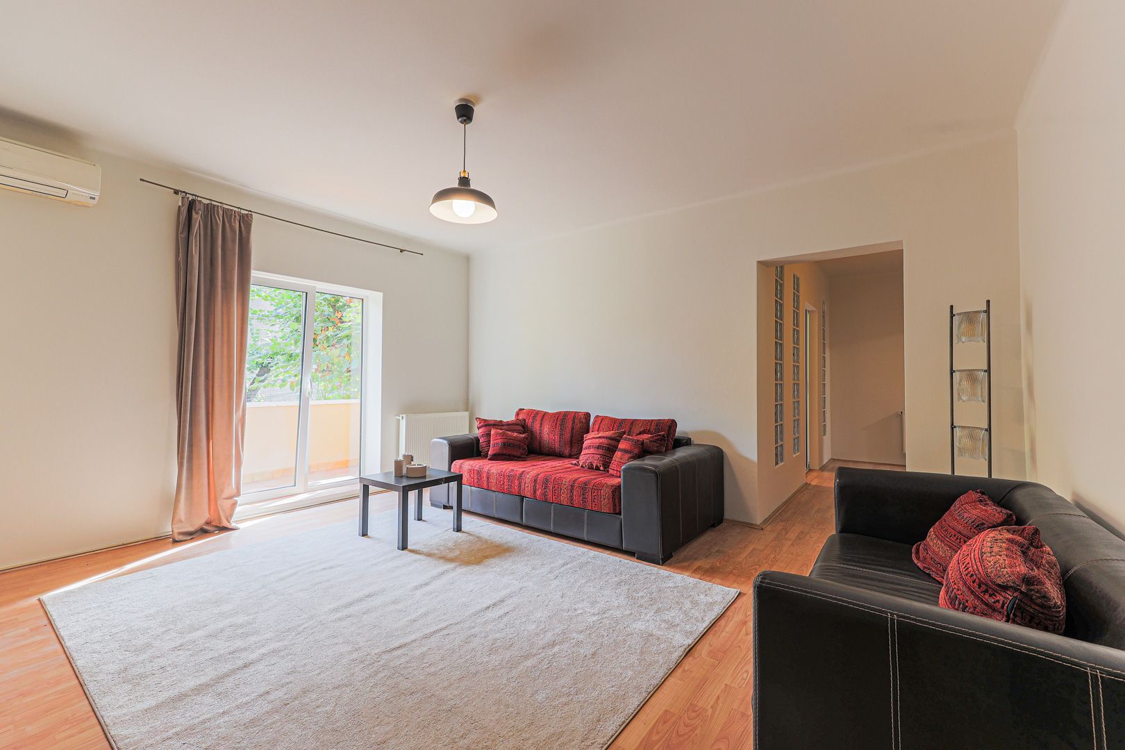 Apartament spațios, luminos și elegant, 2 camere,  B-dul Vasile Milea