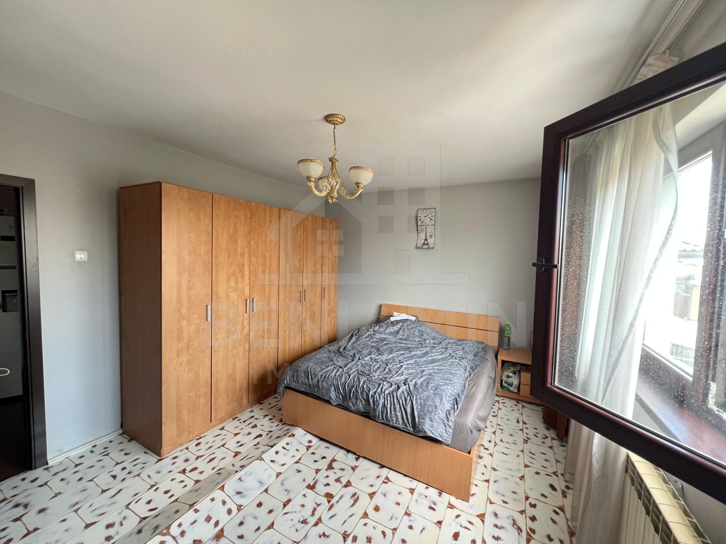 De-Vanzare-Case-16-Camere-400mp-Utili-1100mp-Teren-Sacele-Brasov - imaginea 7
