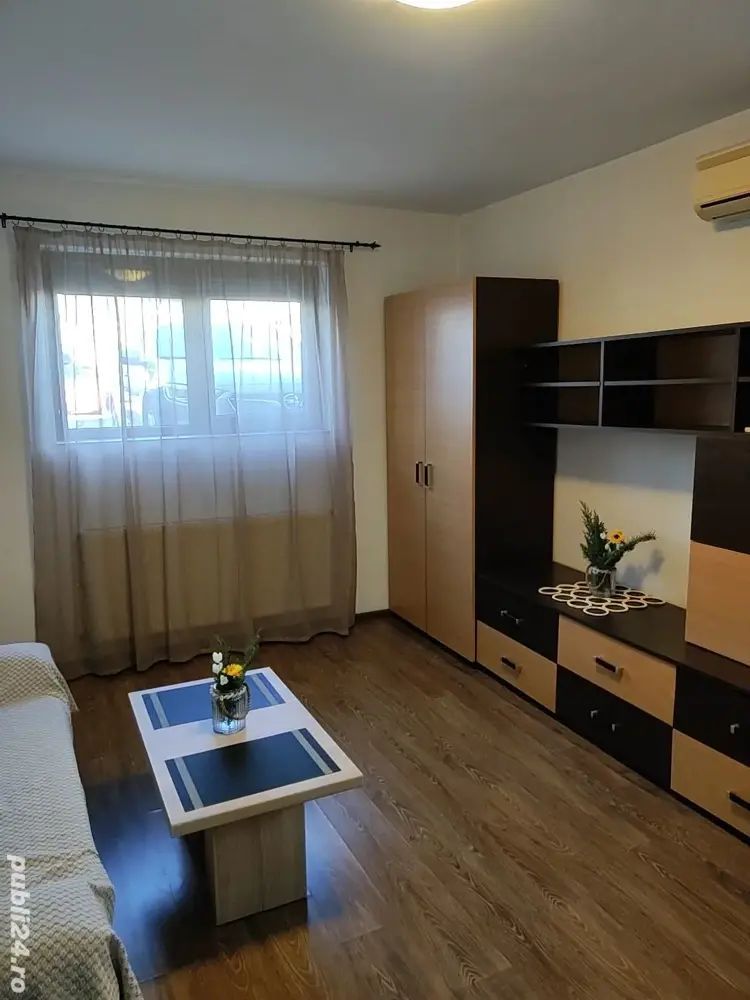 Apartament de vanzare 2 camere Pacii/Centrala Proprie