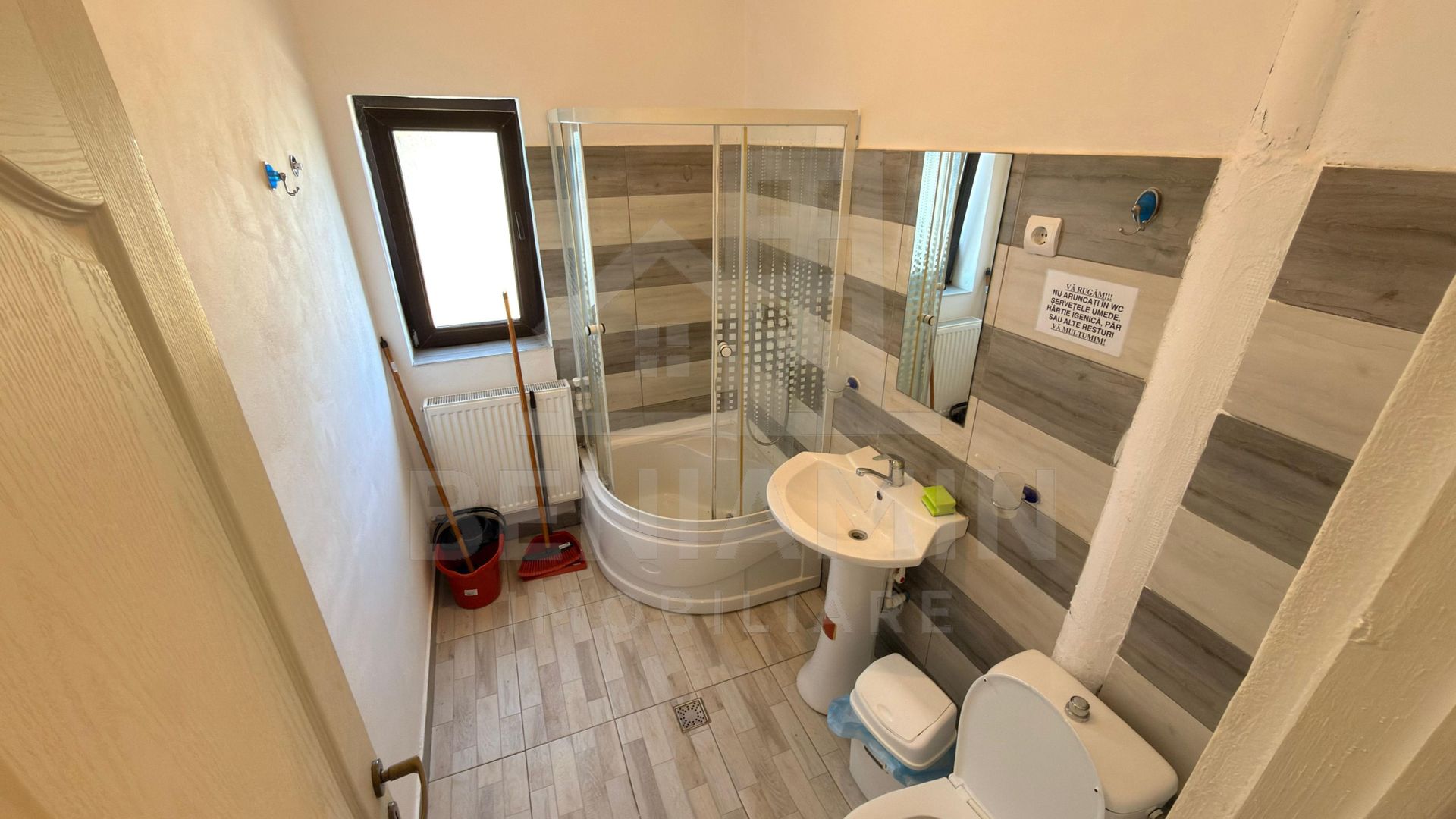 Inchiriere doua imobile in aceeasi curte, zona Popoveni-Craiova - imaginea 12