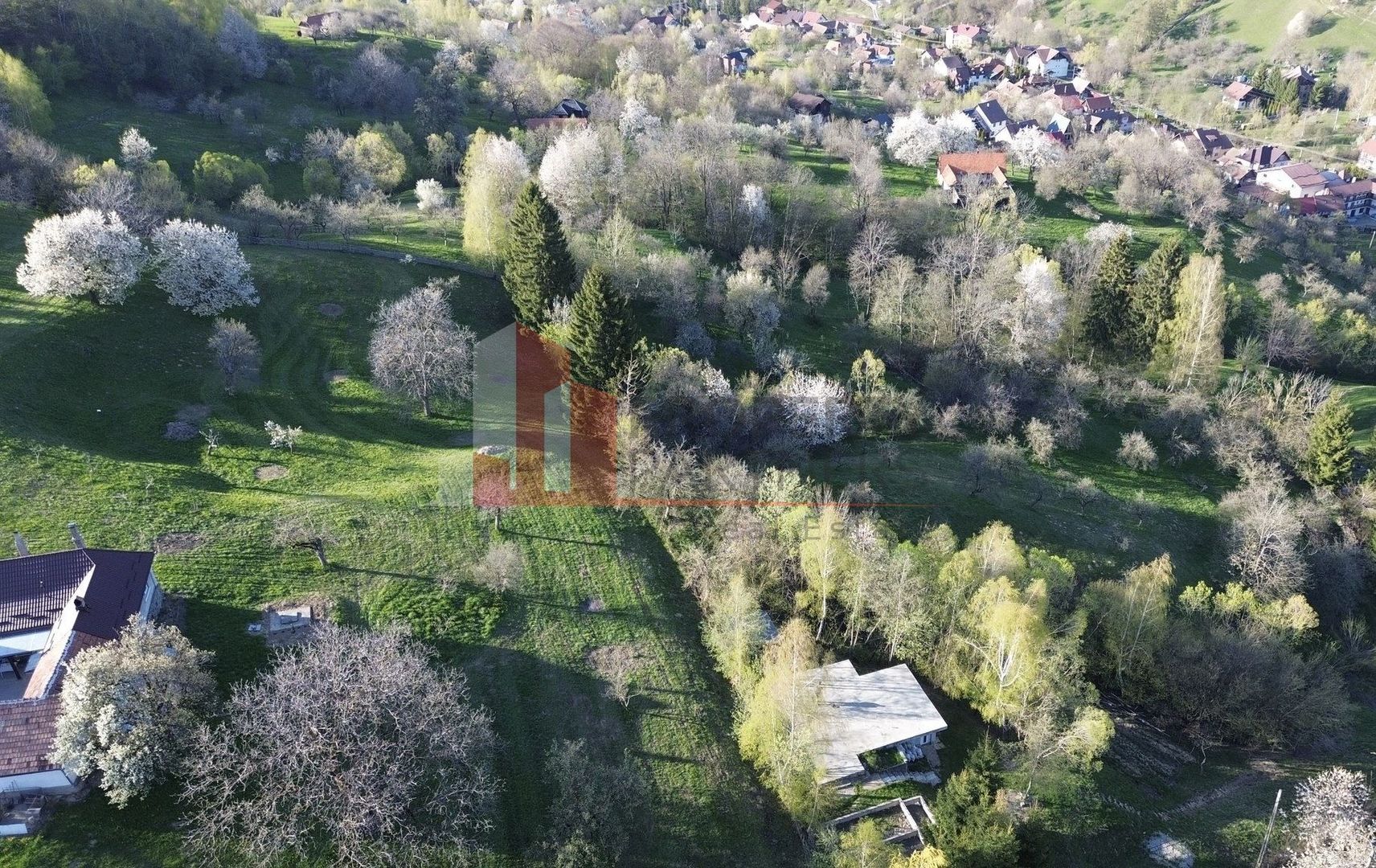 Teren 1.750 mp Bran – Poarta |Autorizatie si Fundatie | Utilități complete - imaginea 2