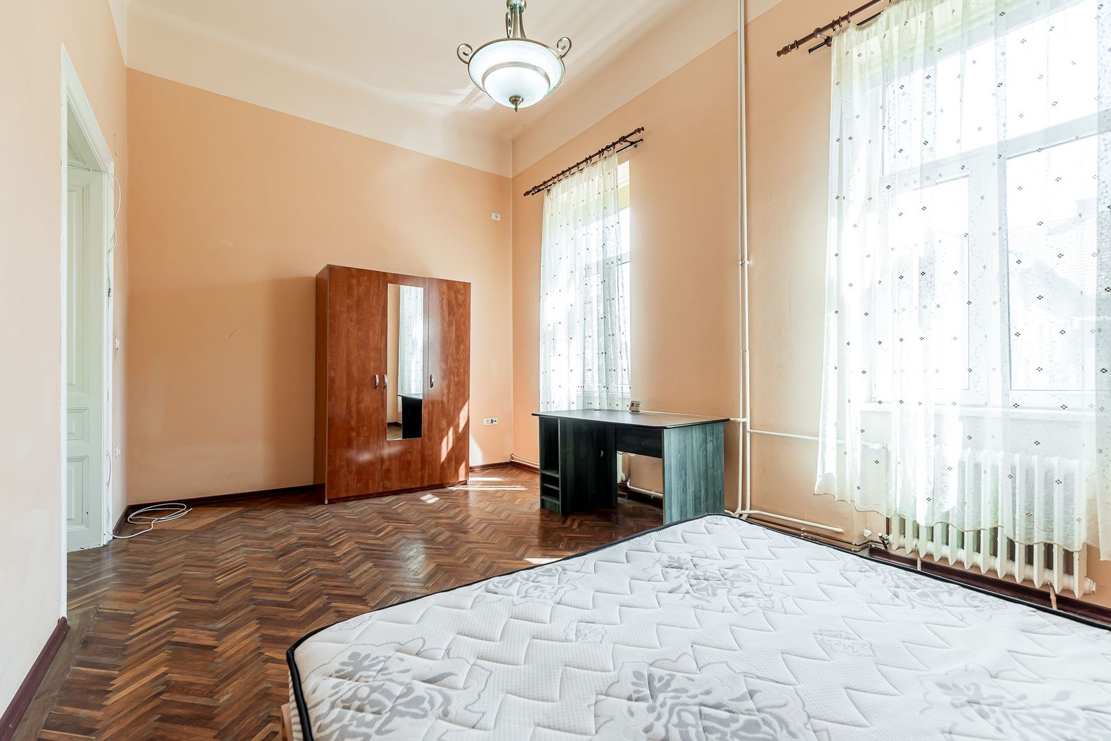 Imagine 7 - Apartament 3 camere lângă Parcul Copiilor | Etaj 1 | Fațadă renovată