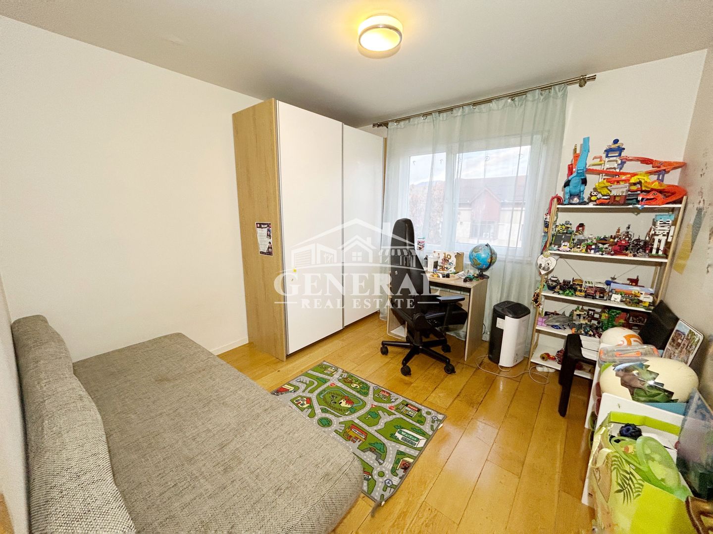 Va propunem spre vanzare un apartament cu 3 camere str. Aviatorilor - imaginea 8
