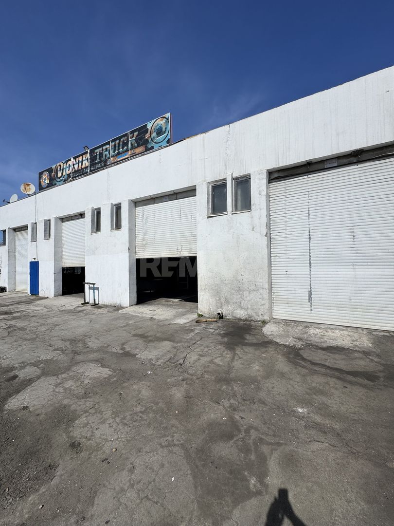 Spre închiriere Autoservice Tir/Bus cu teren de 0,59 ha - imaginea 3