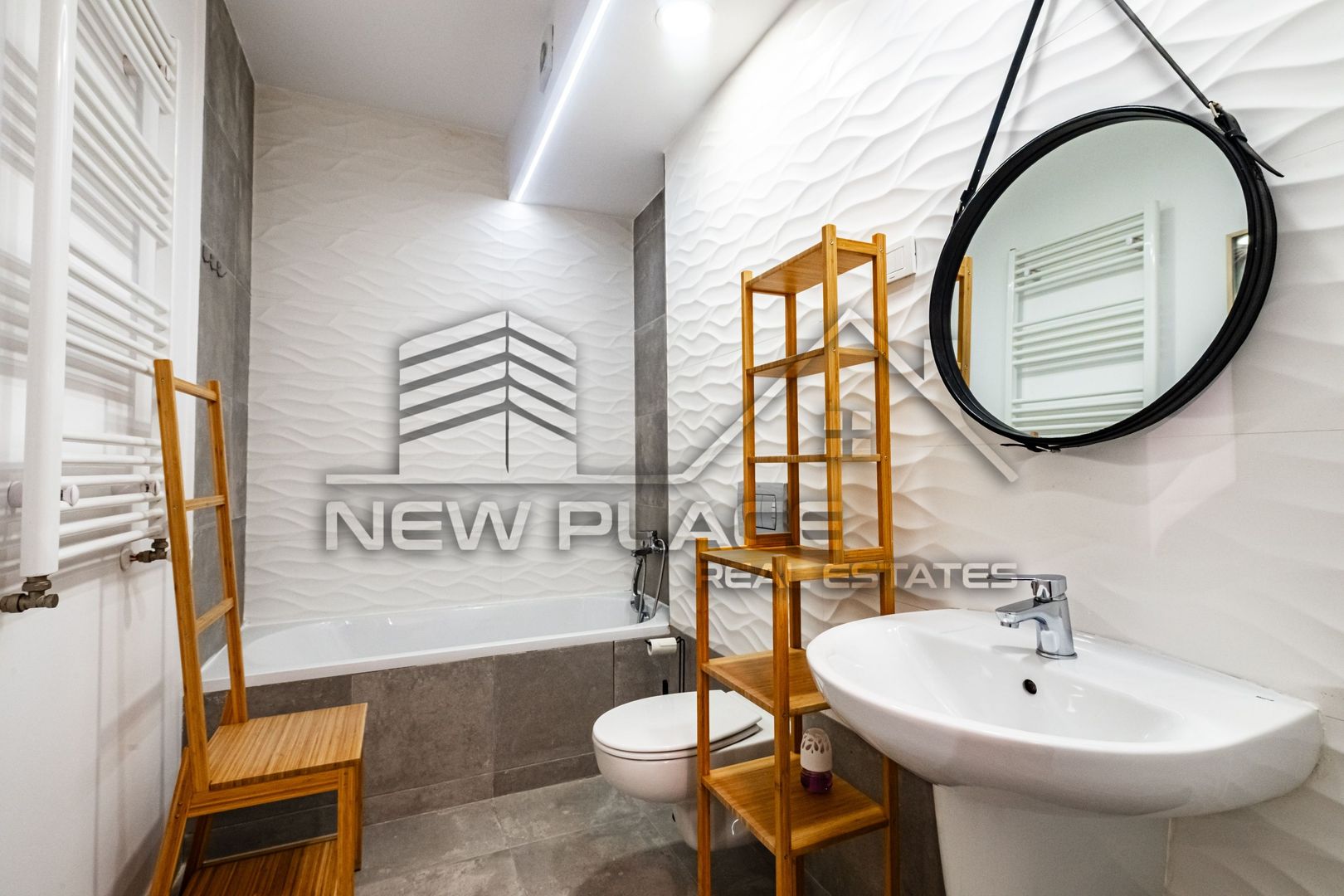 [VIDEO] 4City North | Apt exclusivist | Vedere curtea interioara | Lux - imaginea 12