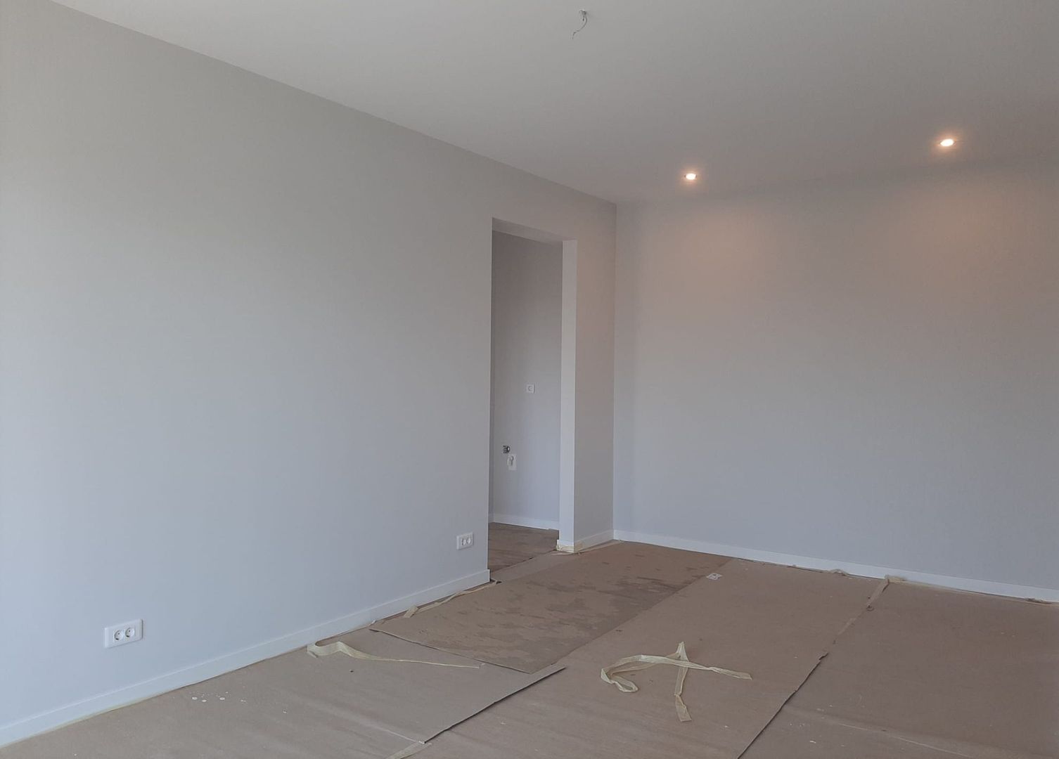 Vanzare Apartament modern cu 2 camere etaj 3 langa Petrom City - imaginea 4