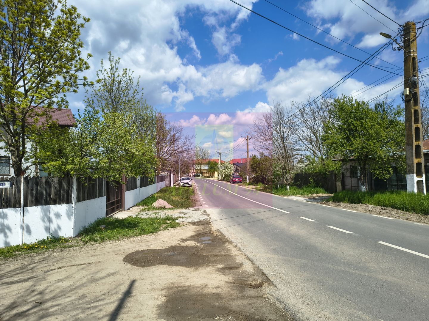 Casă cu farmec rustic și 500 mp, la 15 min de București - imaginea 14