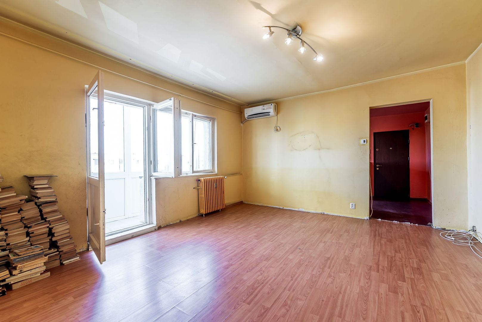 Imagine 1 - Apartament 2 camere - 50 mp util - Micalaca - COMISION 0