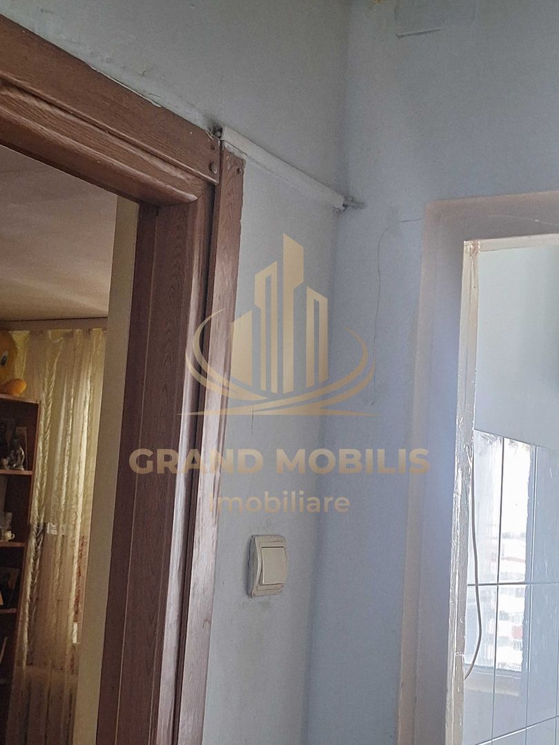 Apartament 2 camere de vanzare - imaginea 2