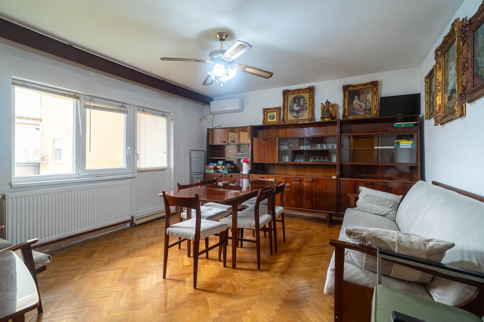 Imagine 1 - Apartament spațios cu 4 camere – Zona Boul Roșu 0% COMISION