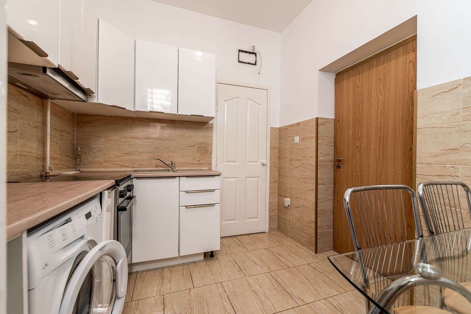 Imagine 10 - Apartament la cheie cu 2 camere la casa in Parneava Comision 0%