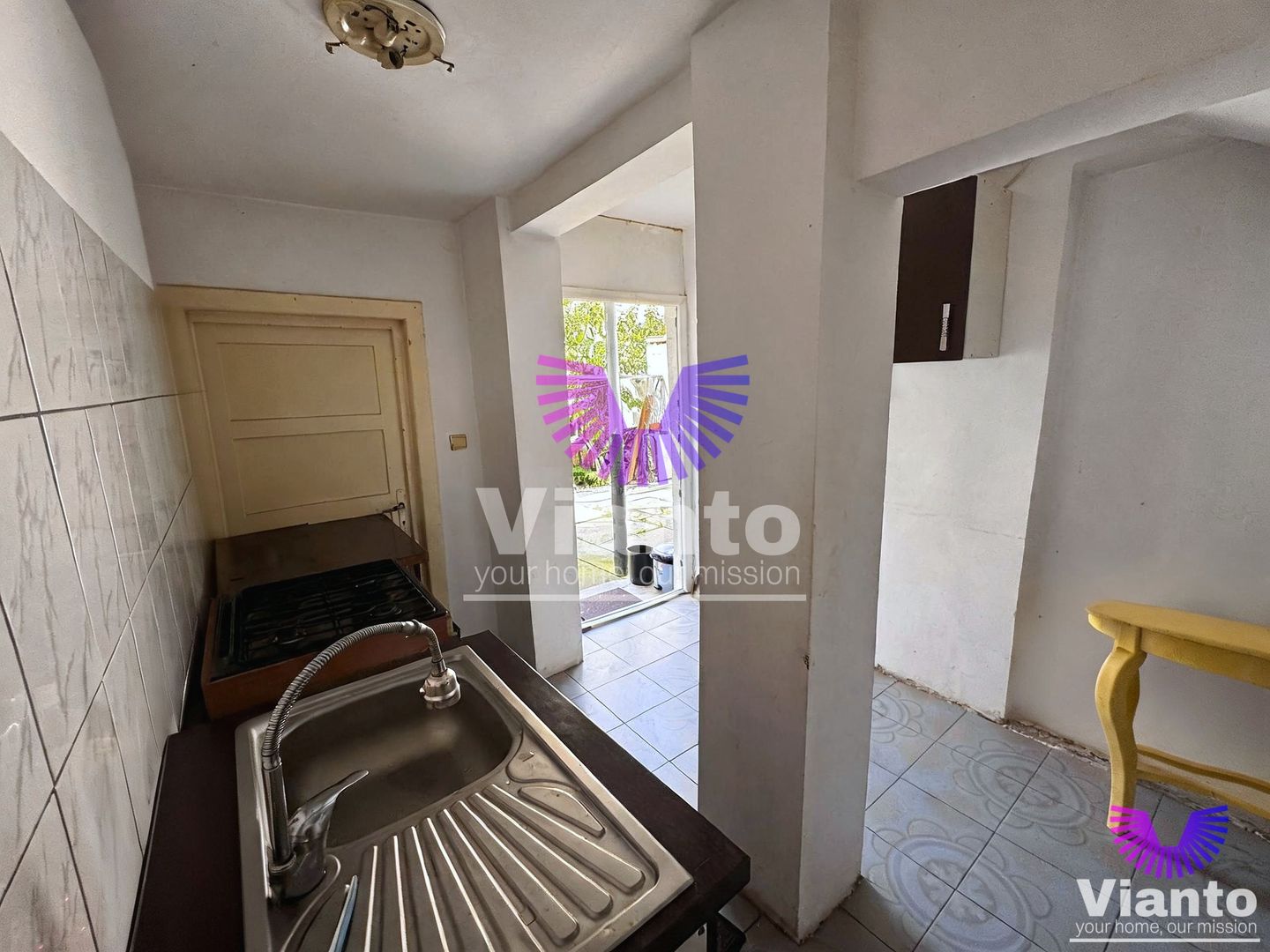 Apartament la casa individuala 93 mp cu curte - zona Parcul Sub Arini-Strand