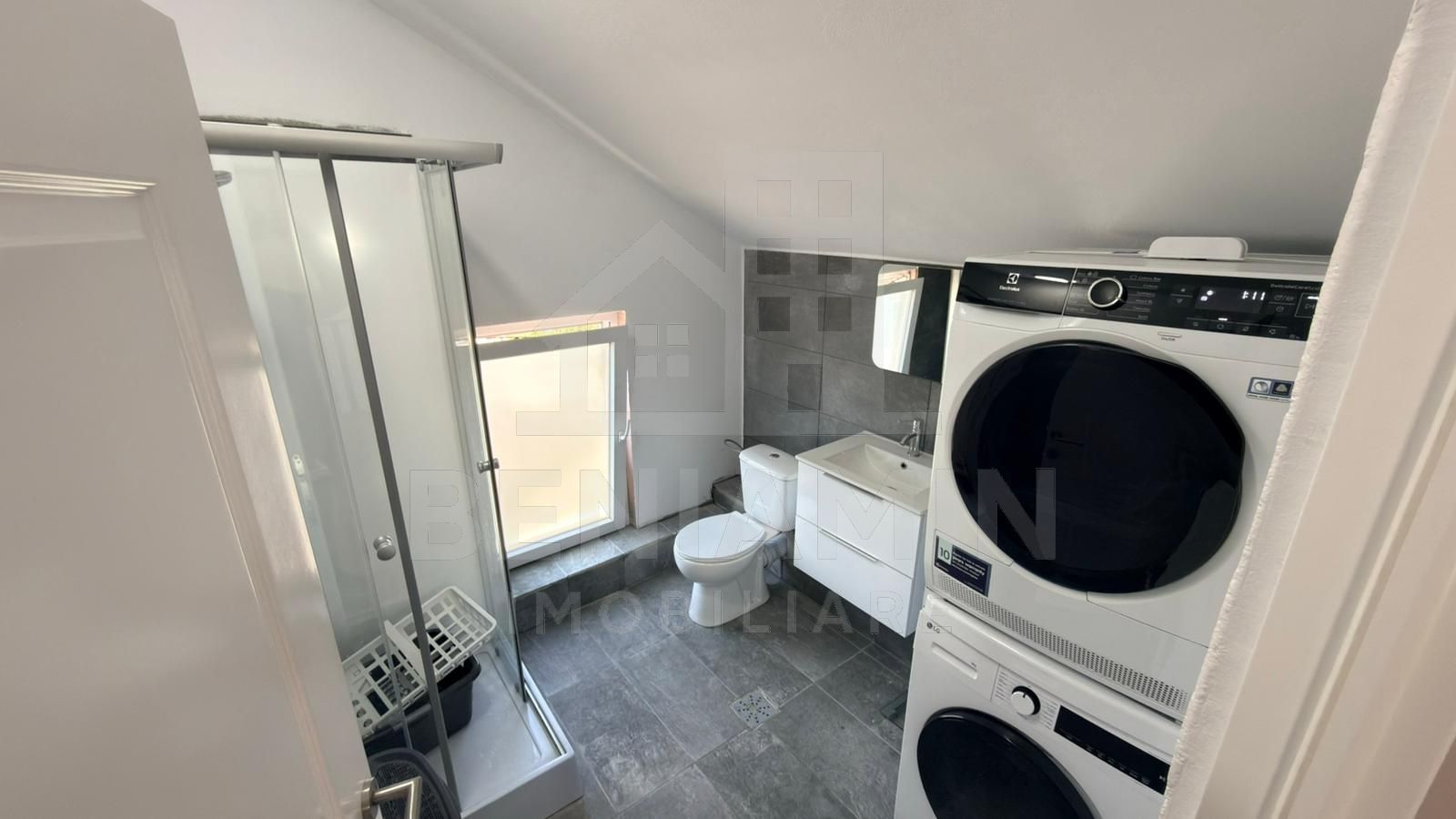 Casa P+1 moderna 141mp utili si teren 562mp - Brestei - imaginea 11