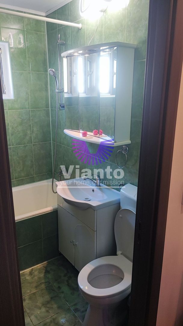 Închiriez apartament 3 camere