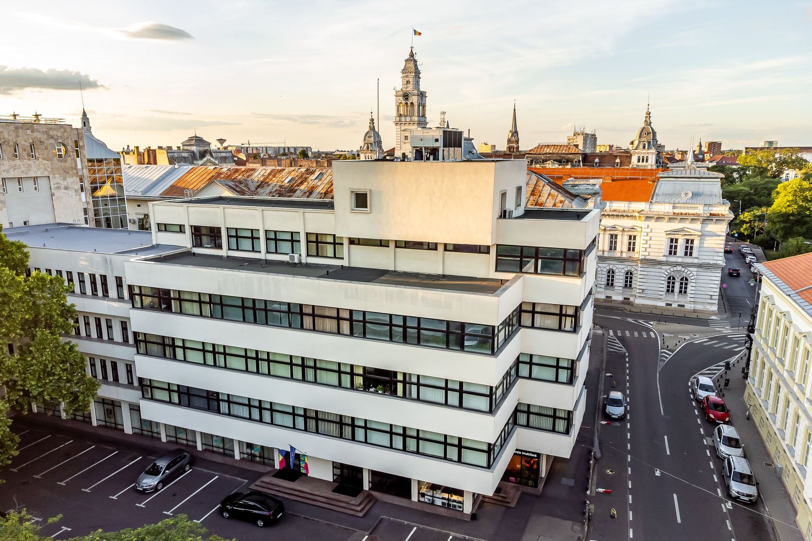 Imagine 3 - Birouri ultracentrale cu pază permanentă