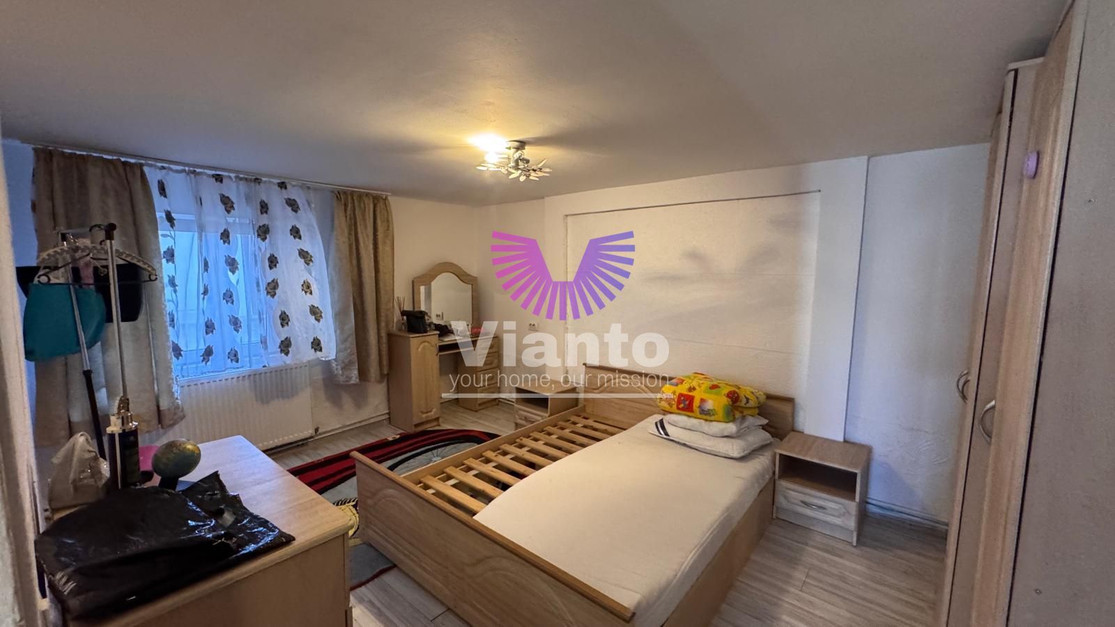Casa Individuala de Inchiriat 5 Camere - Curte cu Zona de Barbeque-Gusterita