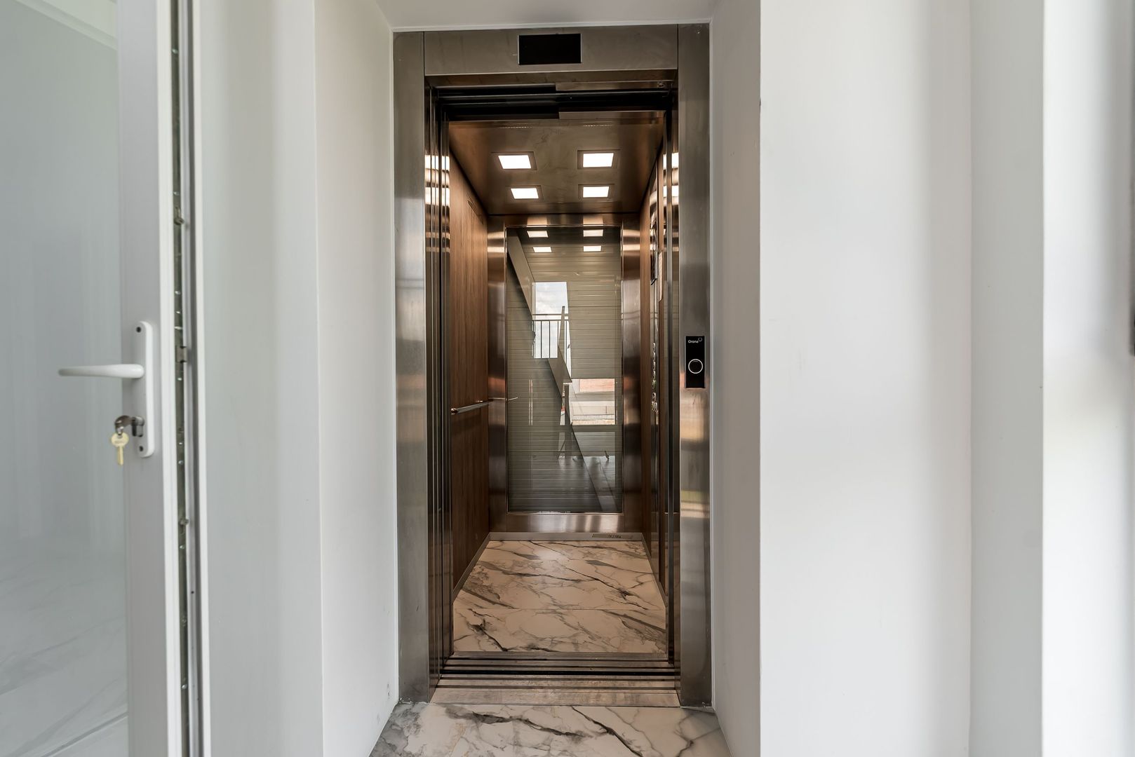 Imagine 6 - Subcetate | 65 mp, lift, parcare inclusă | 2 camere