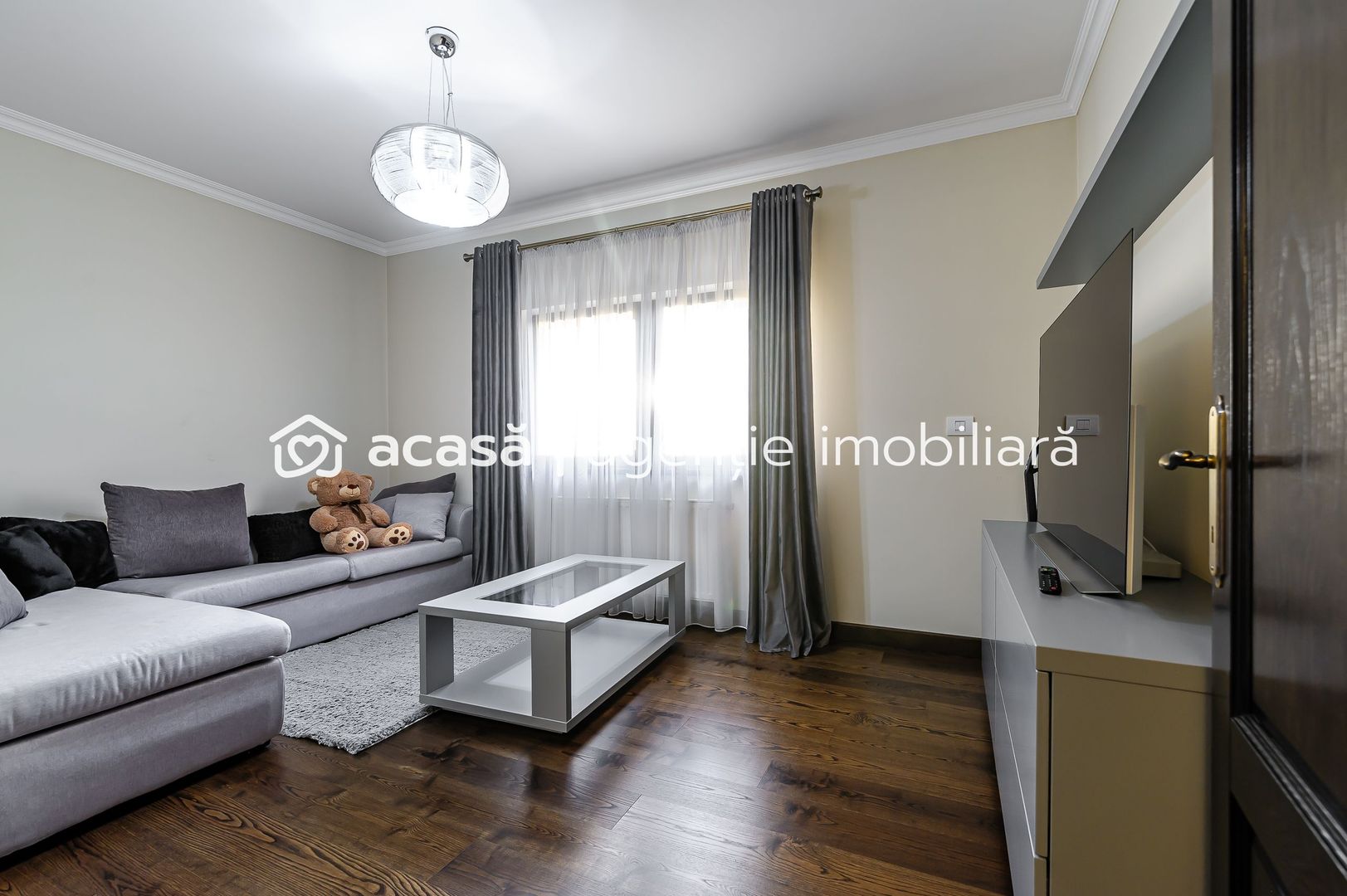 Imagine 14 - PRET NOU!!!   Vilă de Lux în Grădiște