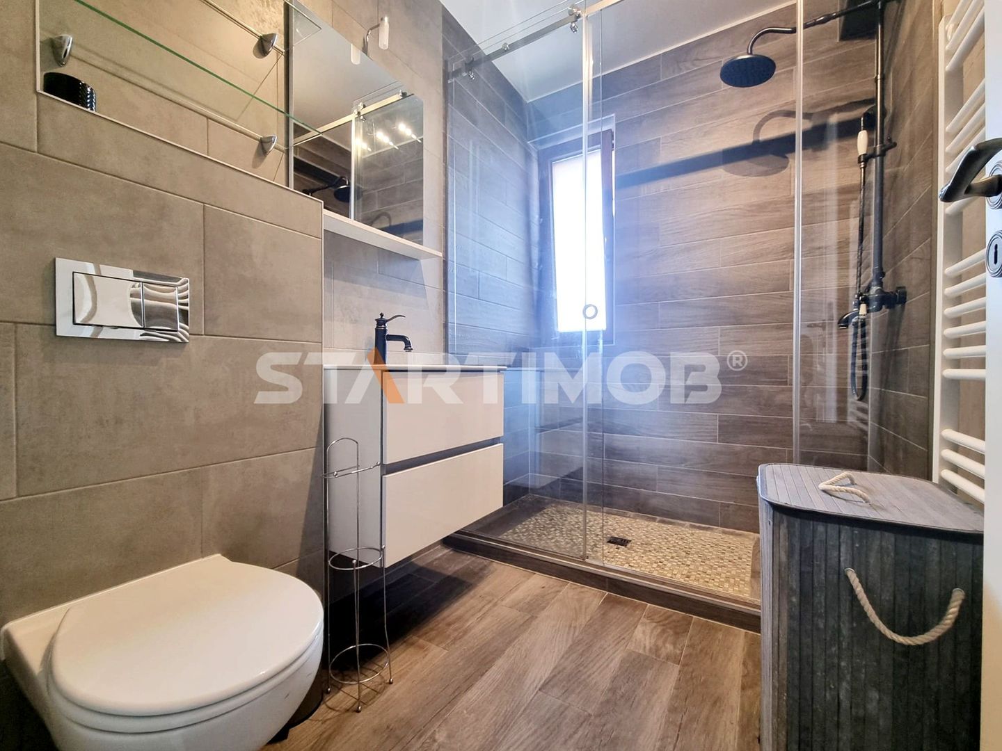 Apartament doua camere cu parcare Coresi