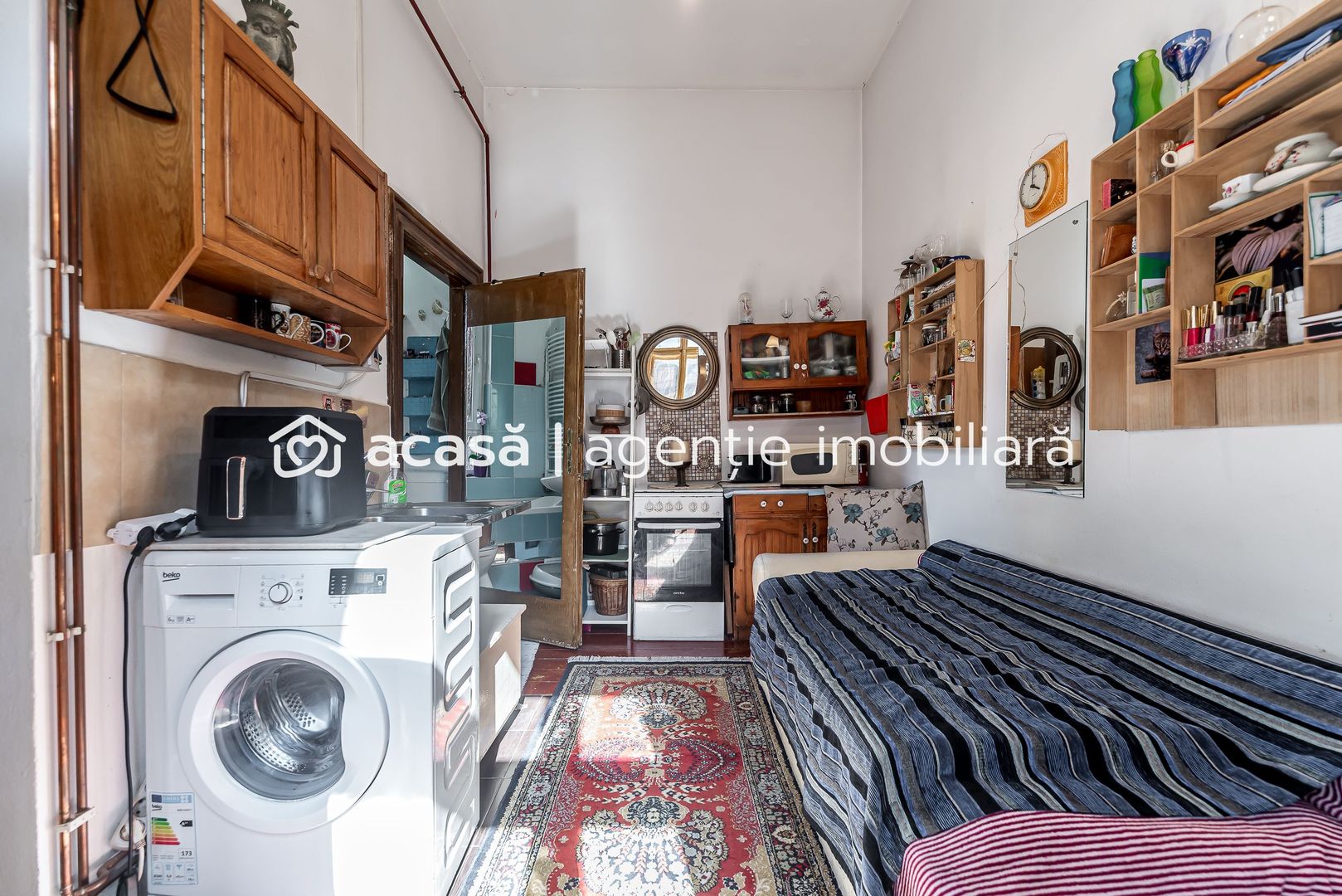 Imagine 4 - VÂNDUT! Apartament 2 camere ultracentral + spațiu bonus la demisol