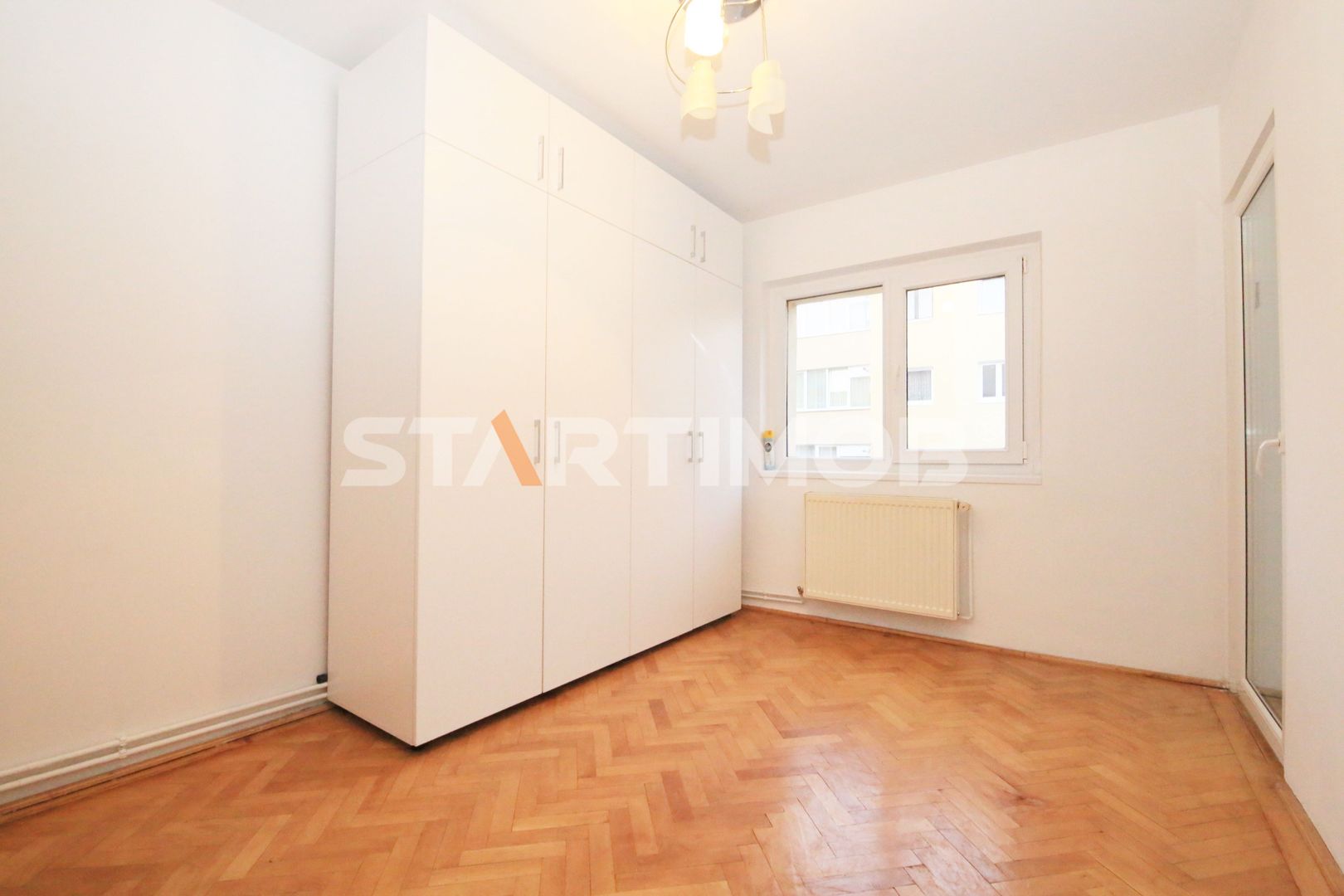 Apartament 4 camere  Astra cu parcare