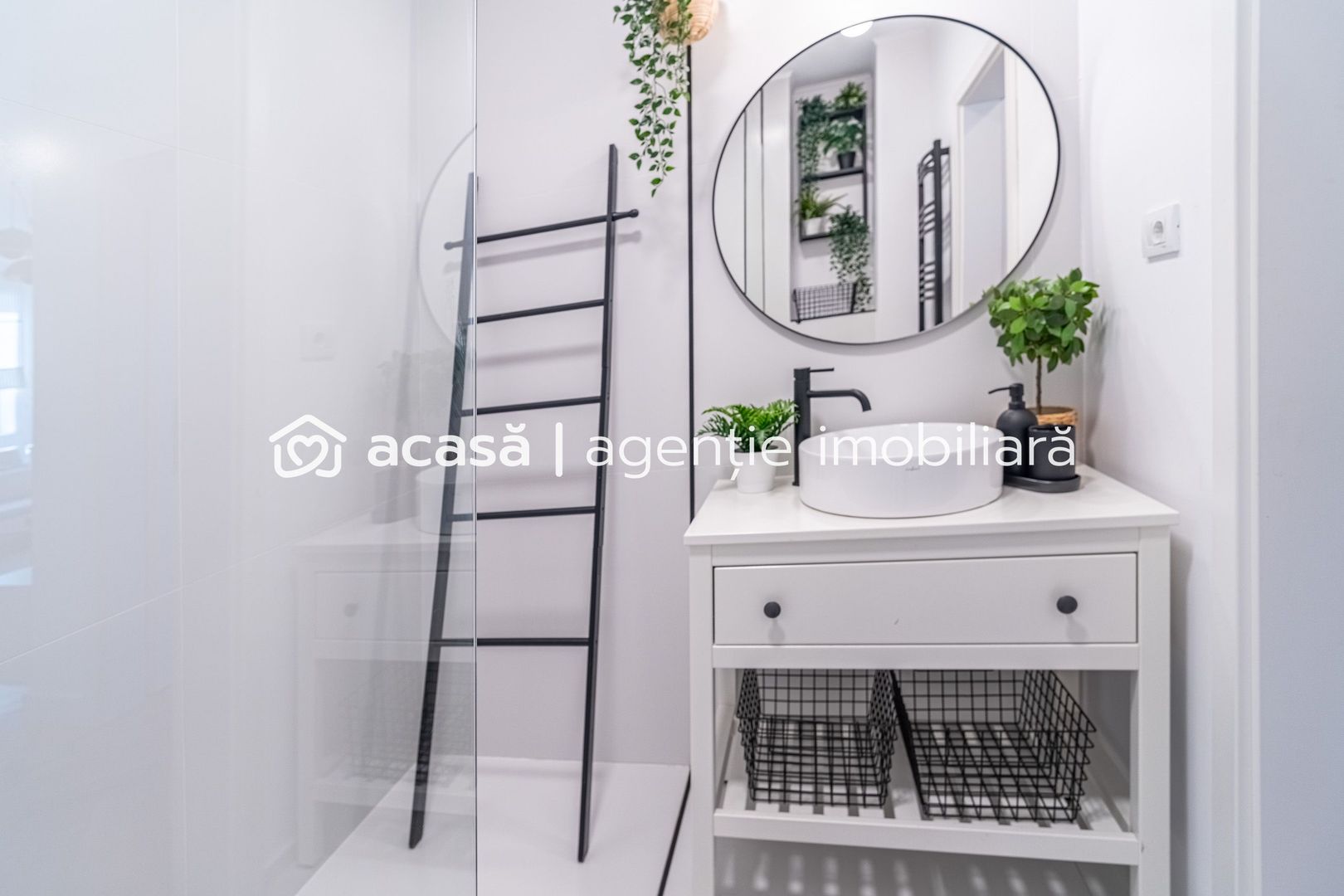 Imagine 3 - VÂNDUT! Apartament amenajat complet.