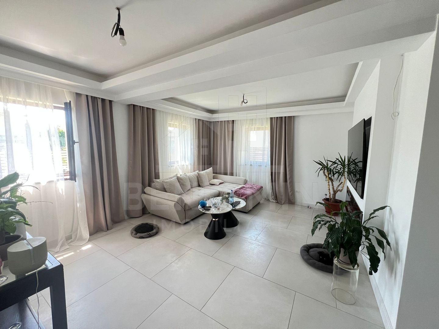 Casa-4-Camere-165mp-Utili-480mp-Garaj-Teren-Bartolomeu-Brasov - imaginea 6
