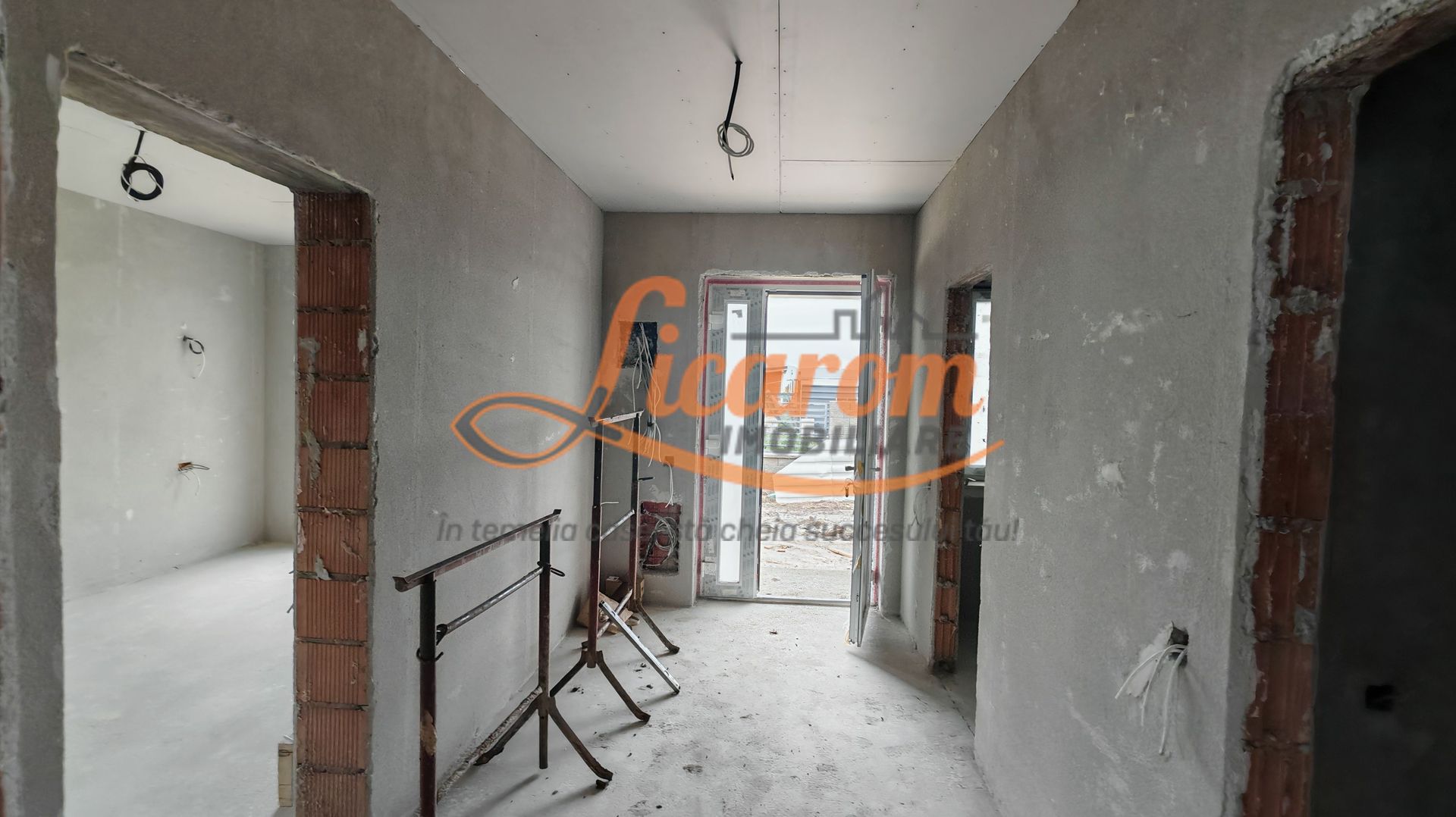 Casa la cheie in CRISTIAN pe Parter, zona de vile,250.000 euro - imaginea 11