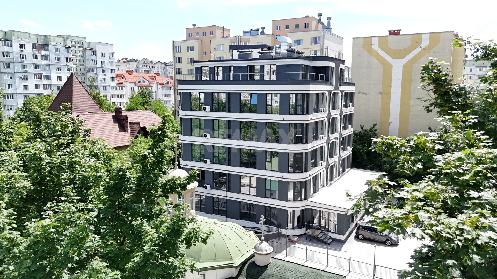 Penthouse 219,6 m² în Buiucani | Terase generoase | Lift direct - imaginea 2