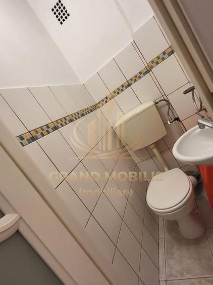 Apartament 4 camere , decomandat,  renovat,centrala proprie, - imaginea 9